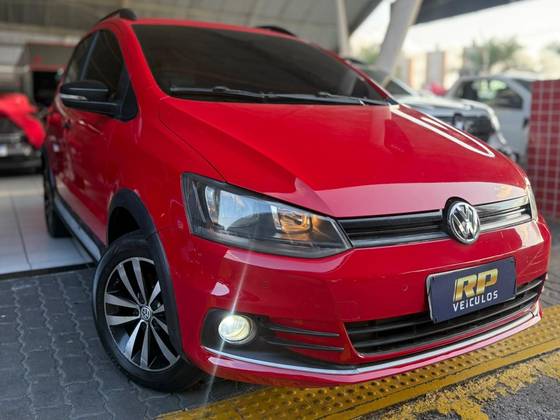 VOLKSWAGEN FOX 1.0 MPI TRACK 12V FLEX 4P MANUAL VOLKSWAGEN FOX 1.0 MPI TRACK 12V FLEX 4P MANUAL